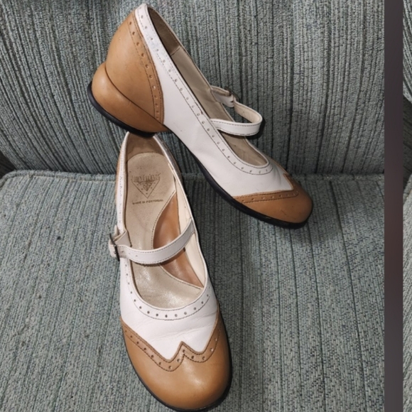 Fluevog Fellowship Kathy Shoes - Picture 7 of 10